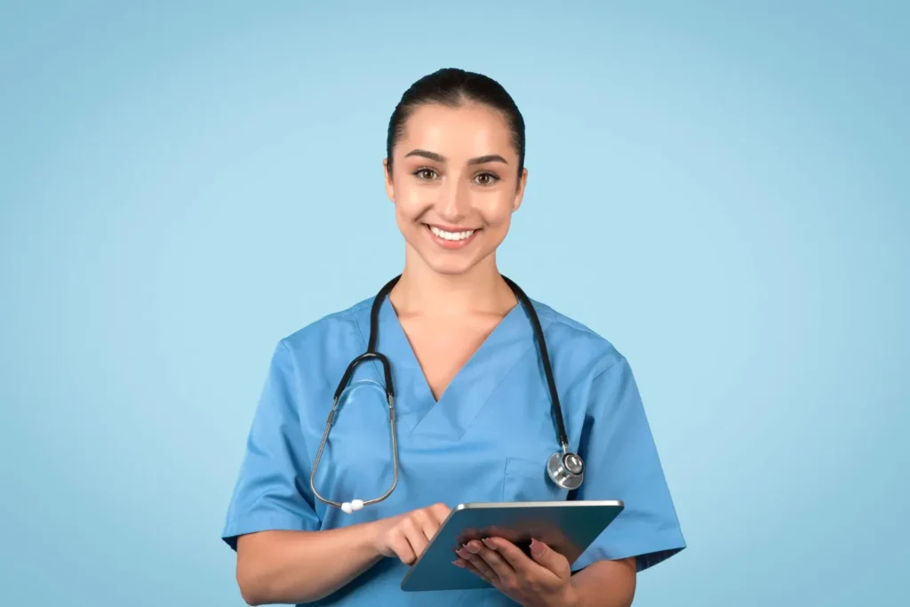 nurse-holding-tablet-explaining